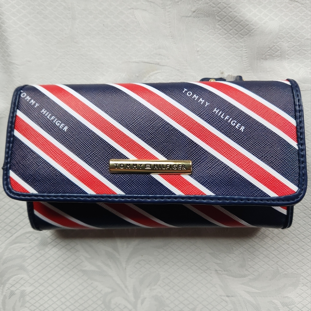 Tommy Hilfiger wallet